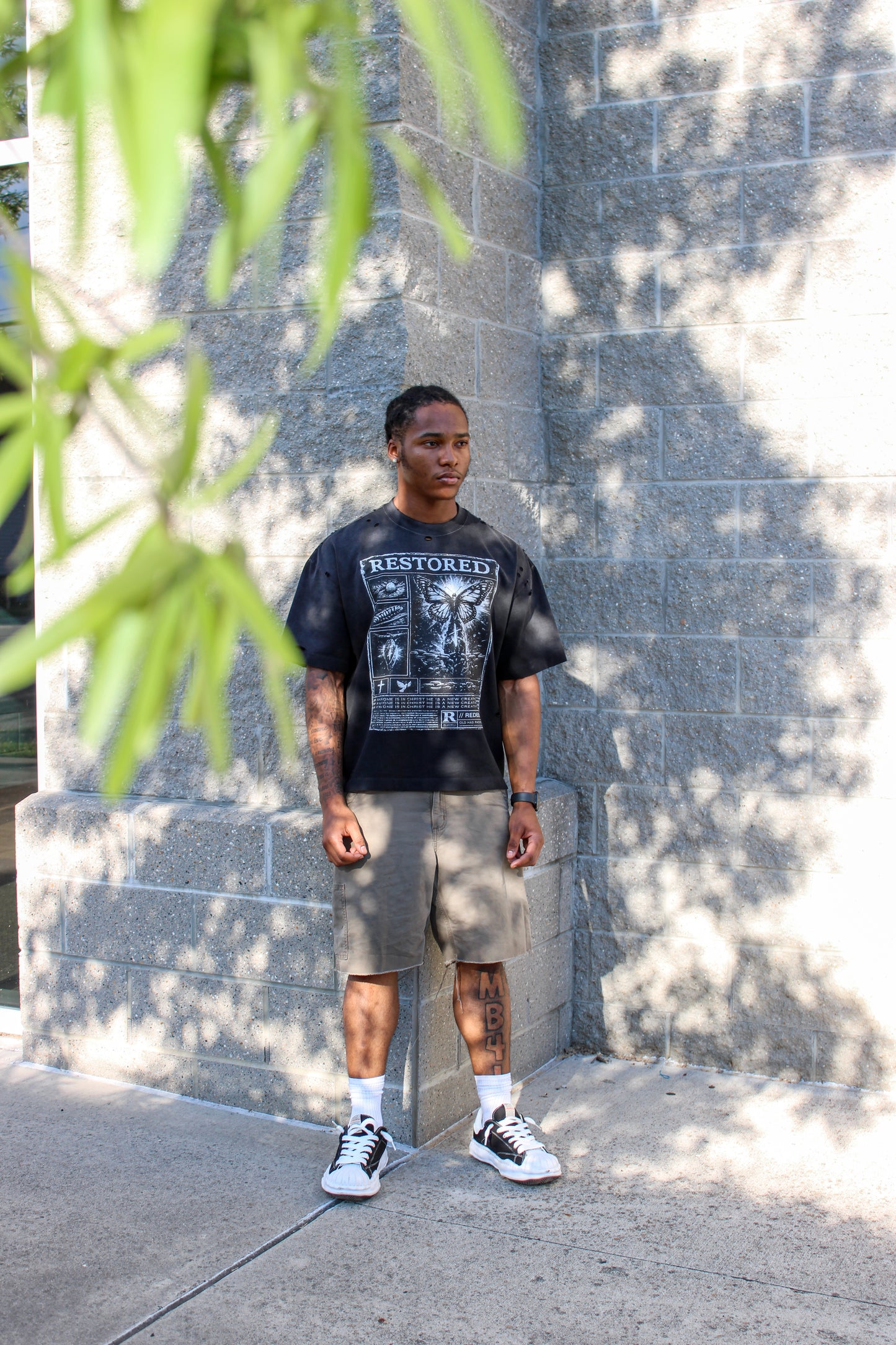 METAMORPHOSIS DISTRESSED BOXY TEE
