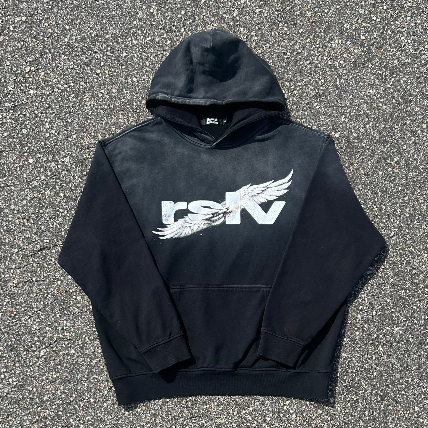 WINGS LOGO SUNFADE HOODIE BLACK